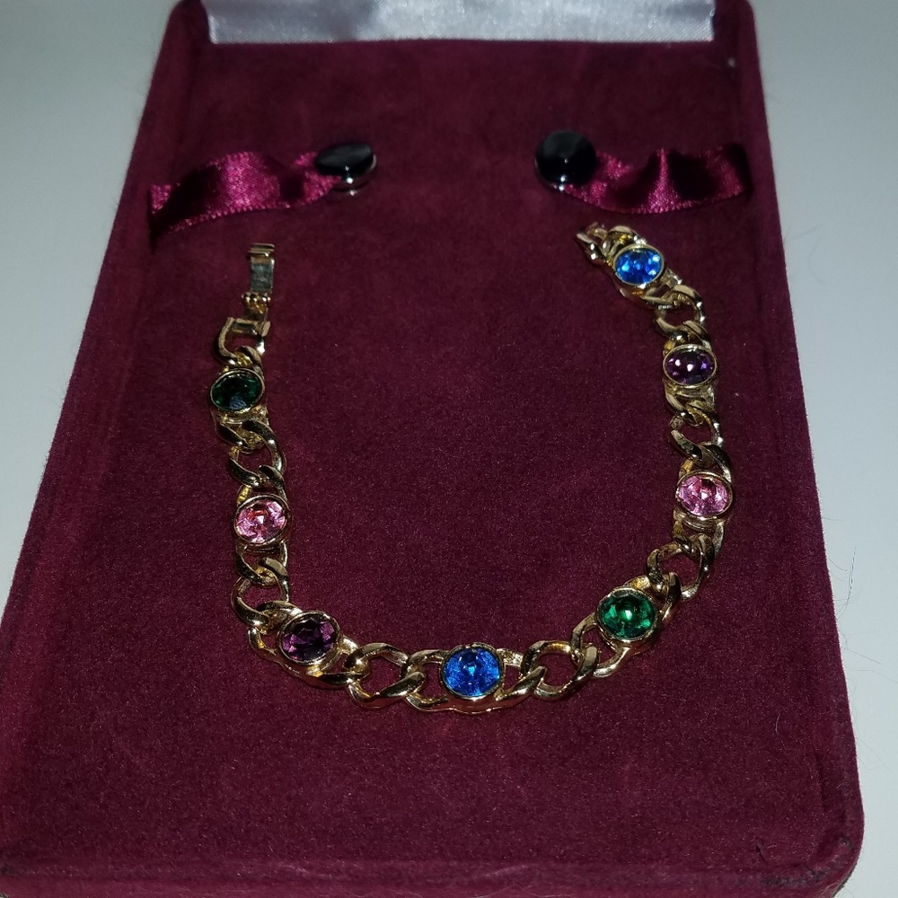 Multi colored bracelet